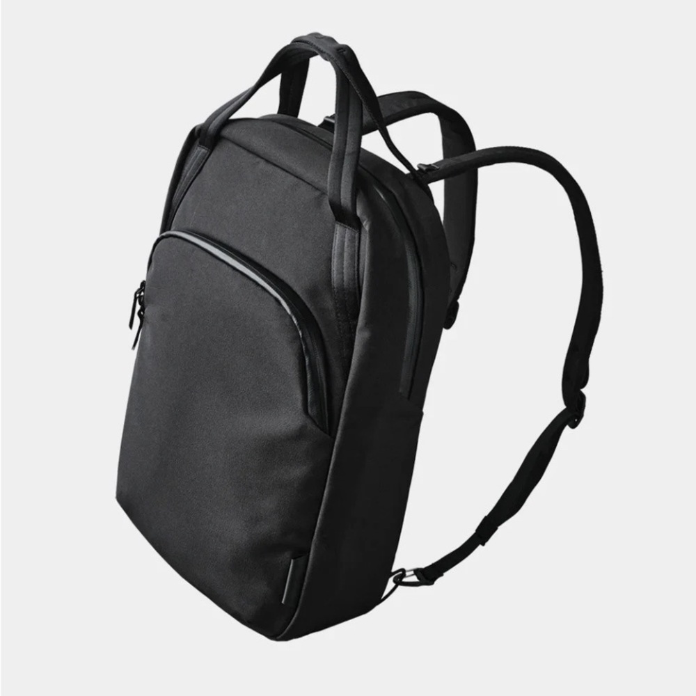 NWT Alpaka Bravo Totepack in black A4